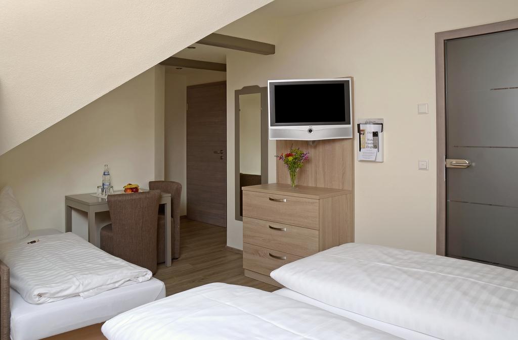 Gasthof Ziegler Hotel & Restaurant ลินเดา ห้อง รูปภาพ