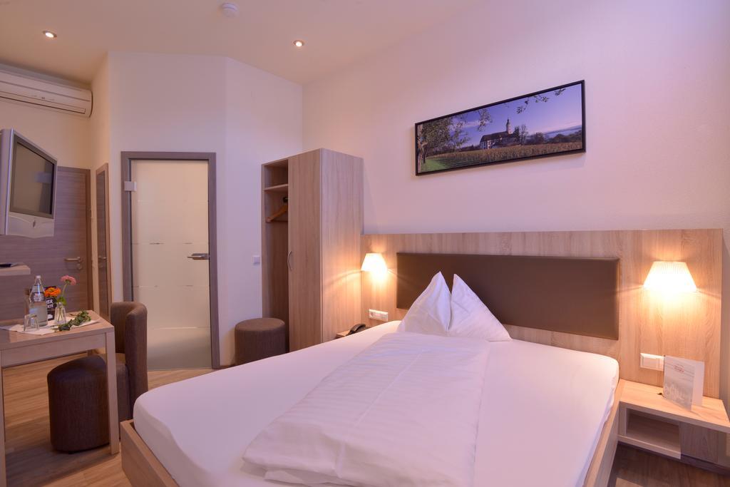Gasthof Ziegler Hotel & Restaurant ลินเดา ภายนอก รูปภาพ